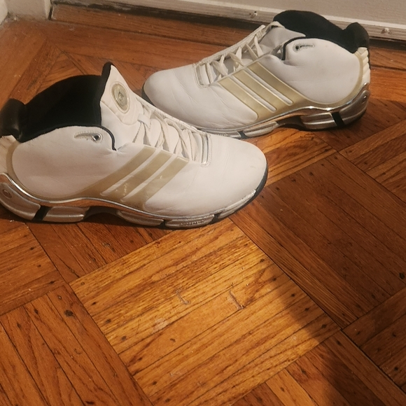 Adidas a3 superstar ultra Tim Duncan KG sz 12 - Picture 3 of 7